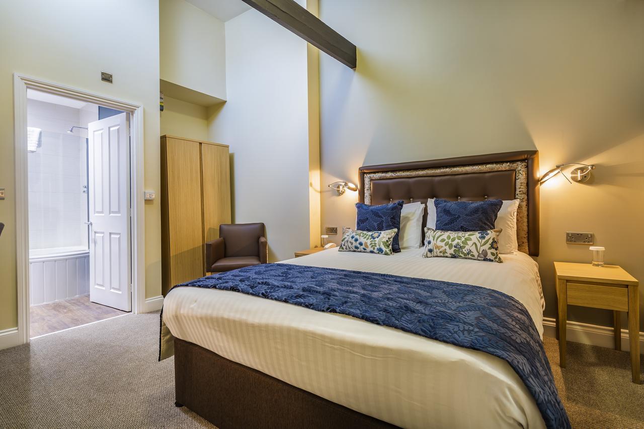 The Golden Lion Hotel, St Ives, Cambridgeshire Ngoại thất bức ảnh