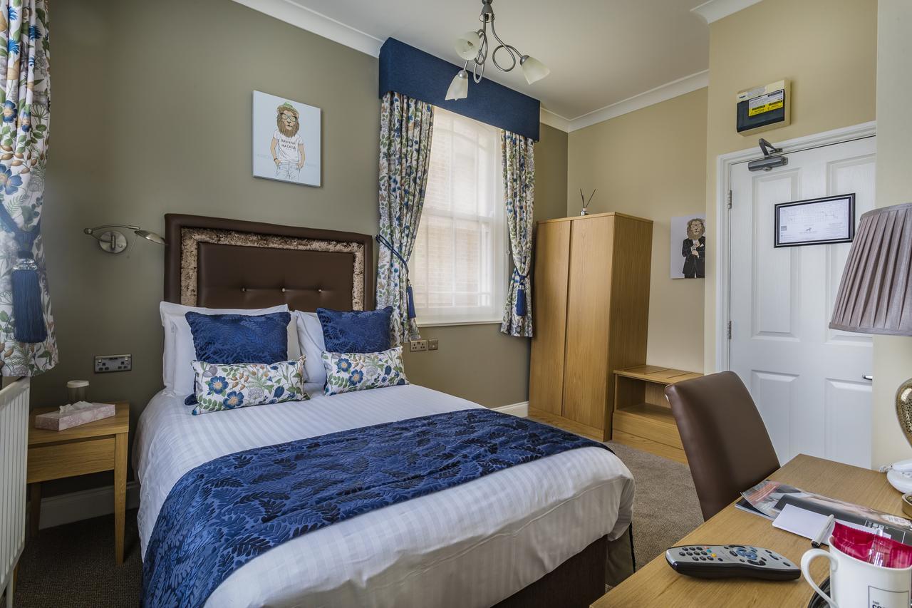The Golden Lion Hotel, St Ives, Cambridgeshire Ngoại thất bức ảnh