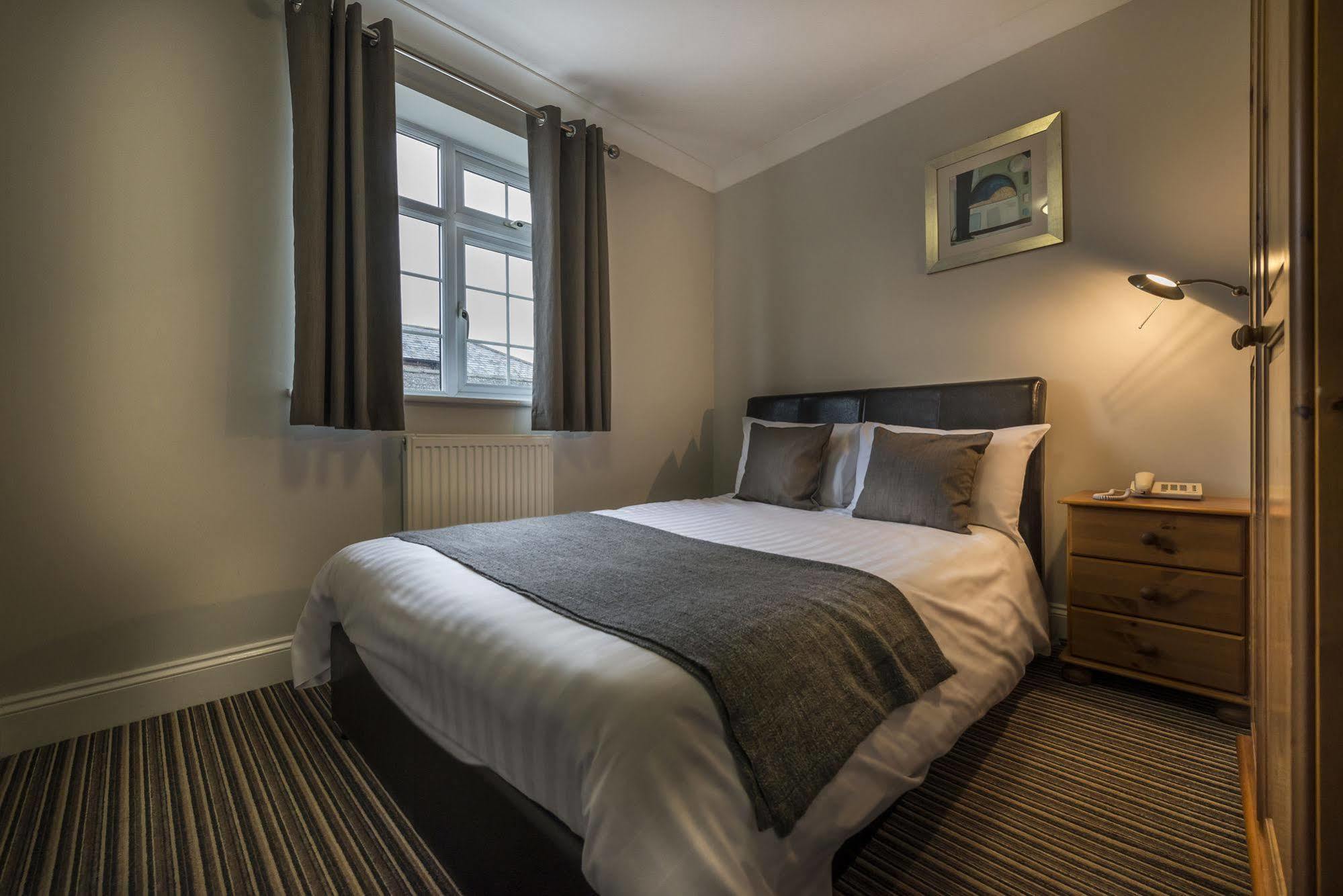 The Golden Lion Hotel, St Ives, Cambridgeshire Ngoại thất bức ảnh